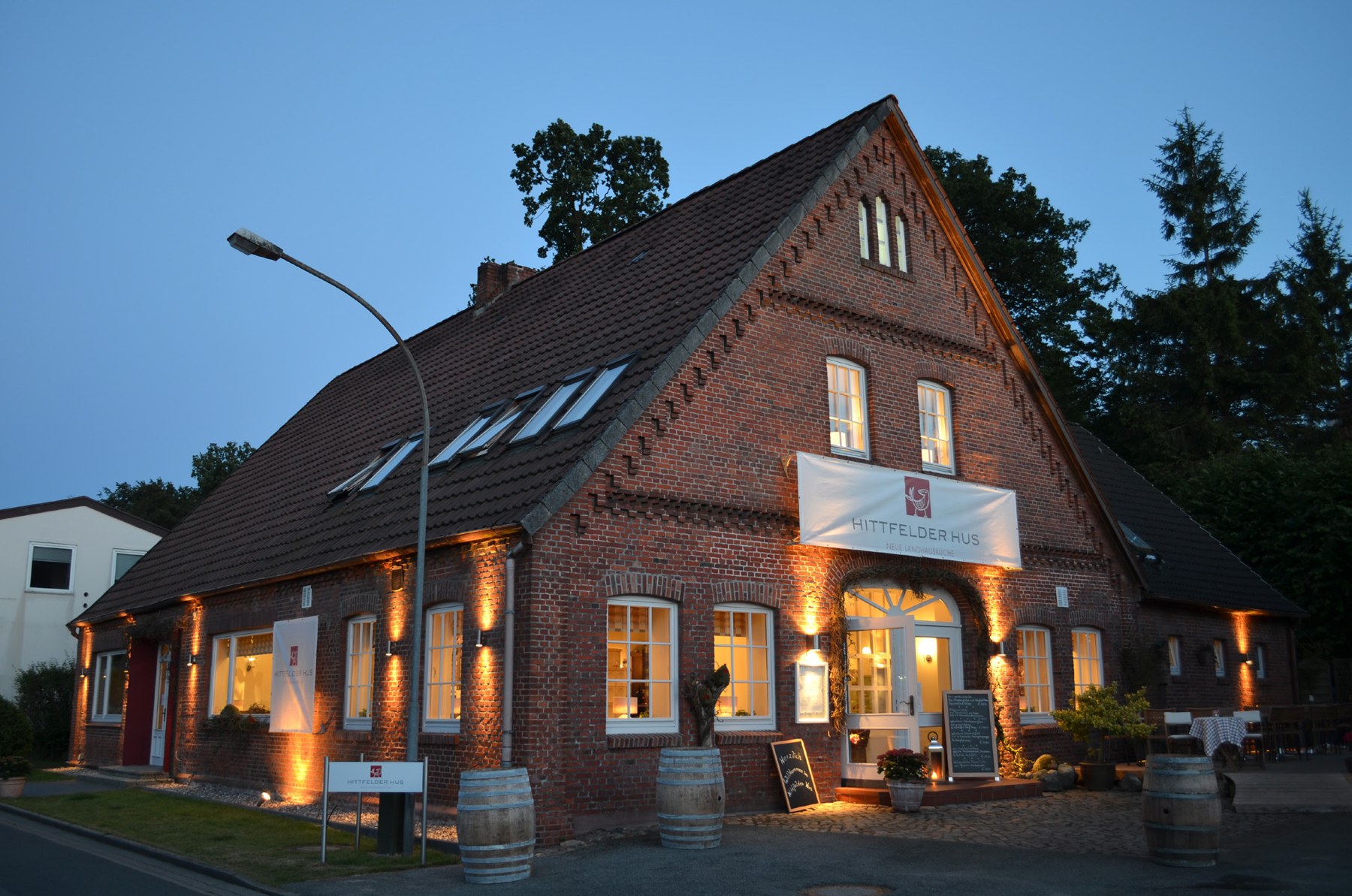 Historische Außenaufnahme des Hittfelder Hus aus Carstens Referenzmappe